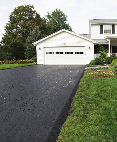 Cost of Blacktop Driveway Paving in Bentonville