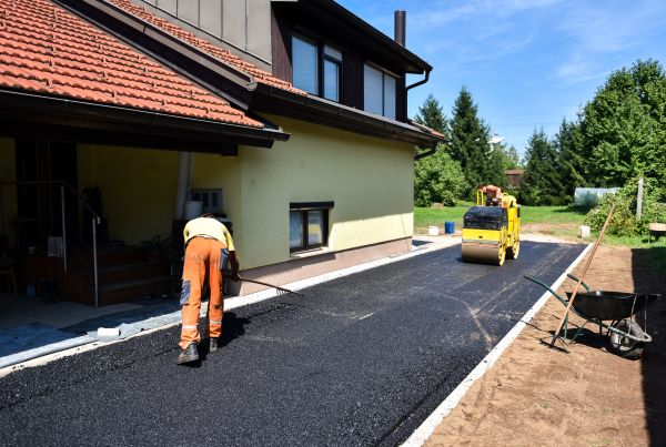 Cost of Blacktopping Service in Bentonville